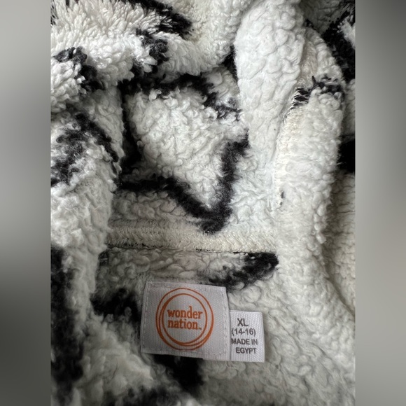 Zip up star jacket - Picture 3 of 5